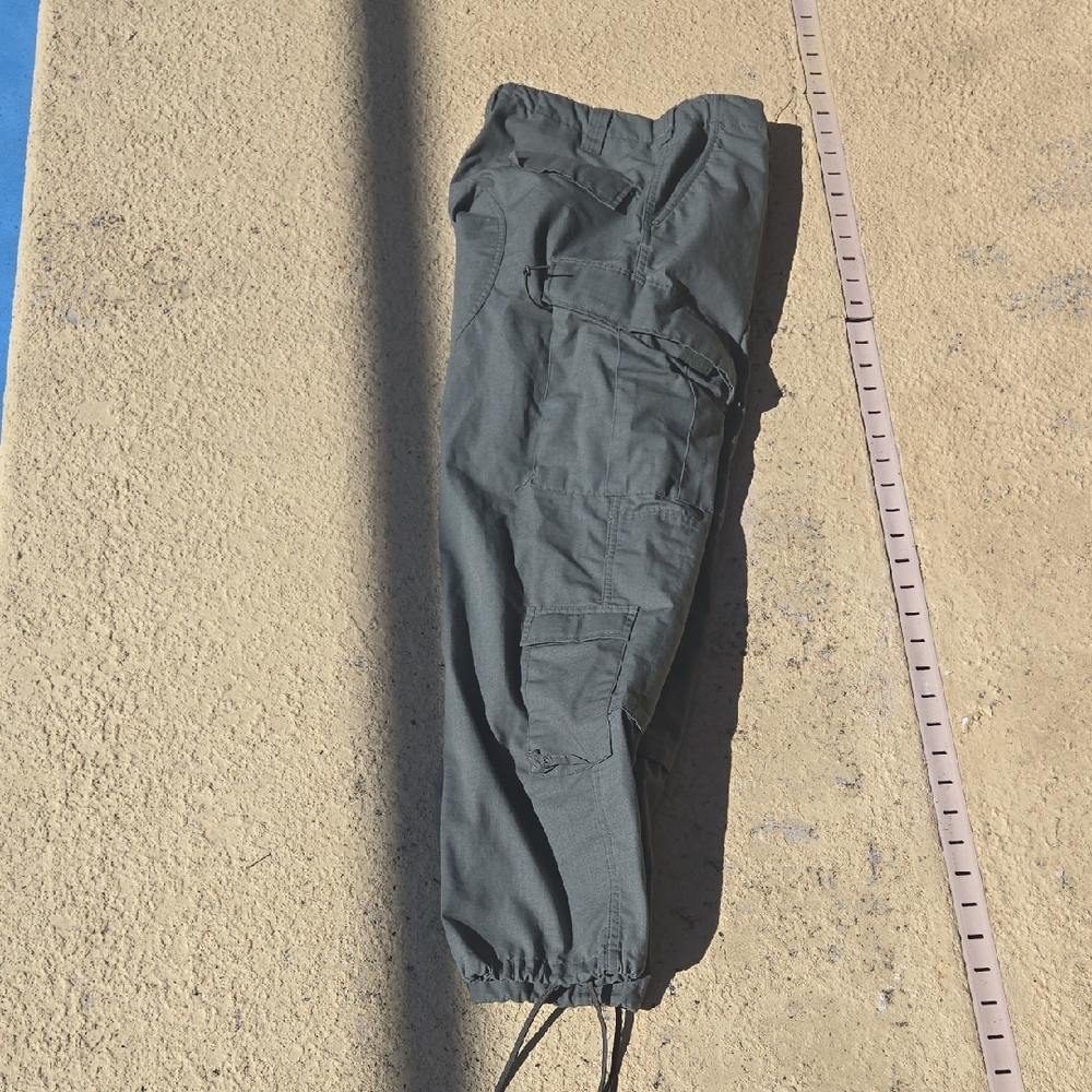 Men's Outdoor Cargo Pants - Olive #AS2 - Picture 4 of 4